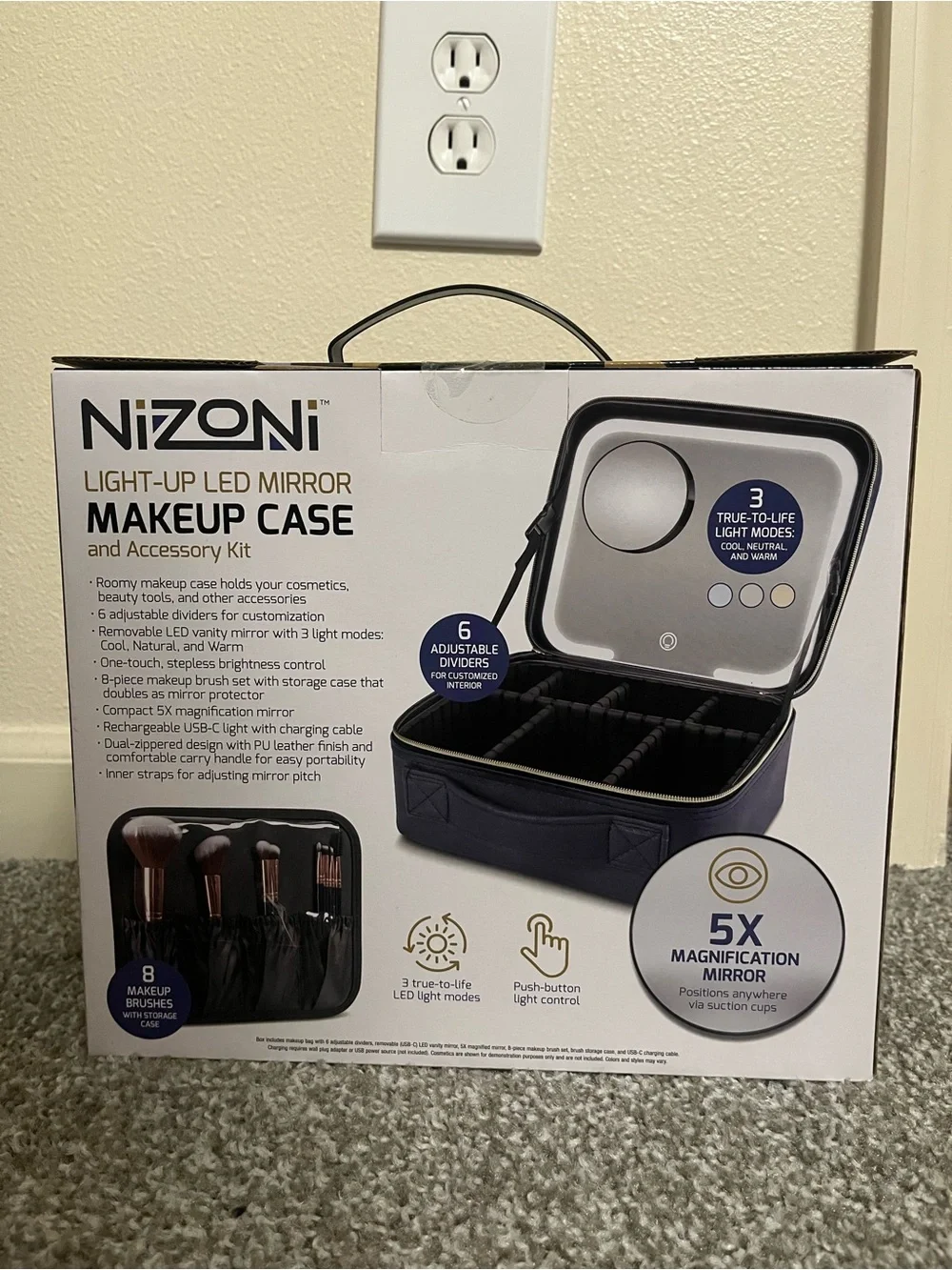 Light-Up LED Makeup Case in Navy with 8-Piece Brush Set